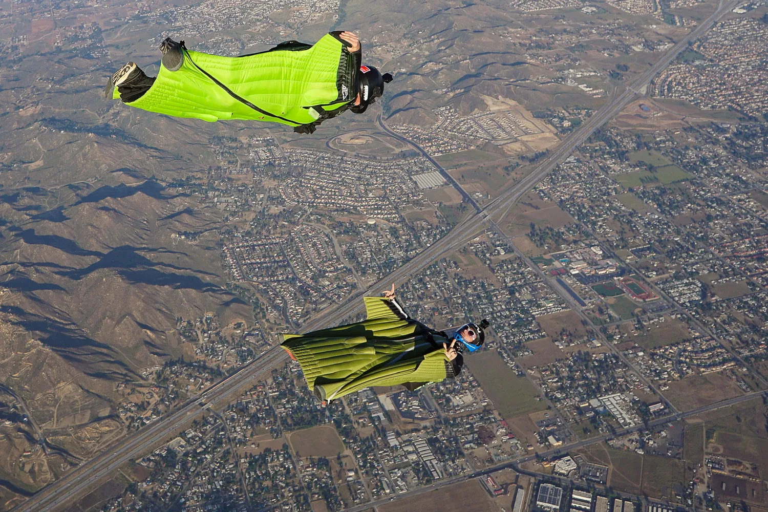 Skydiving and wingsuit training