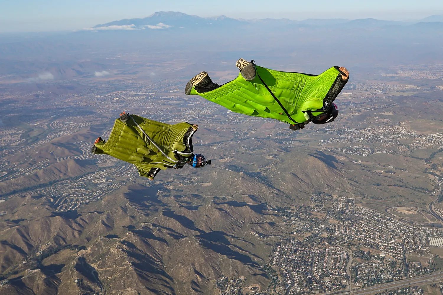 Skydiving and wingsuit training