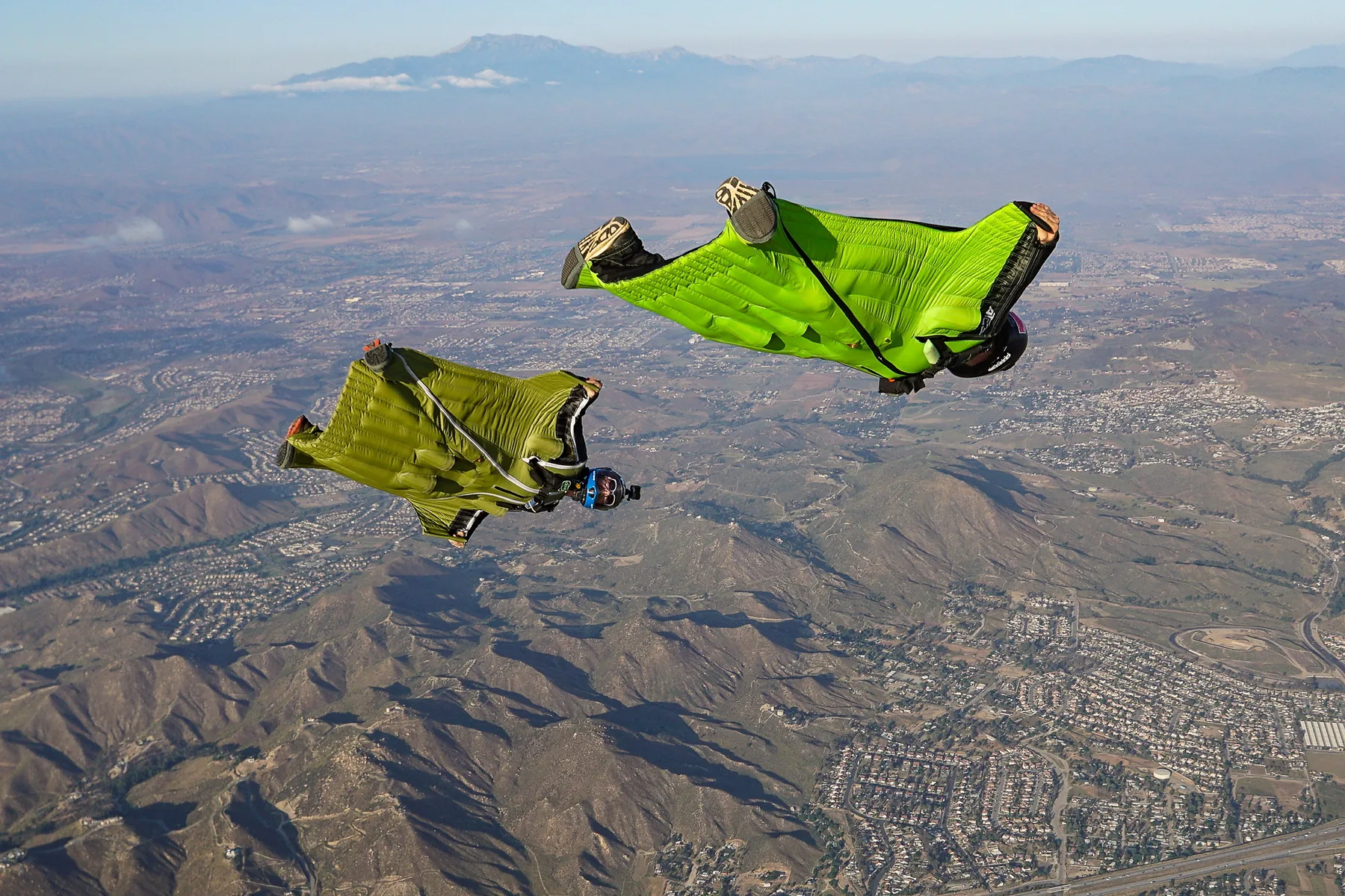 Skydiving, Wingsuit & BASE Training